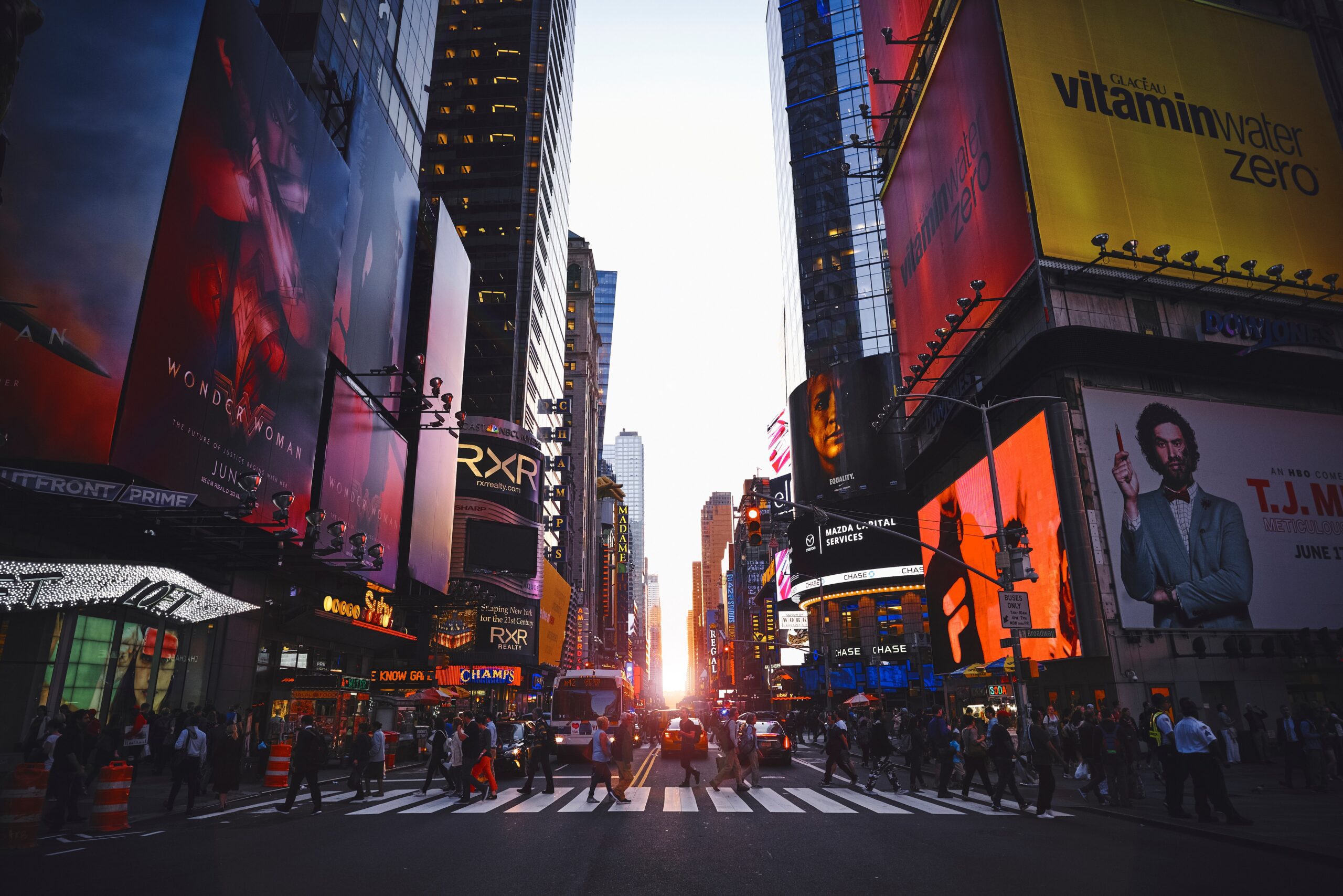 A Mindful Drinker’s Tips and Tricks to Socializing in New York City